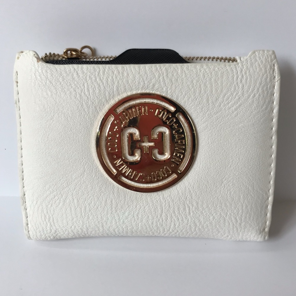 NWT Coco Carmen Crossbody Wallet Coin Purse White